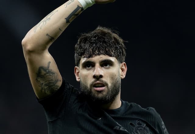 Corinthians bate o Palmeiras, se distancia do Z4 e complica rival na briga pelo título