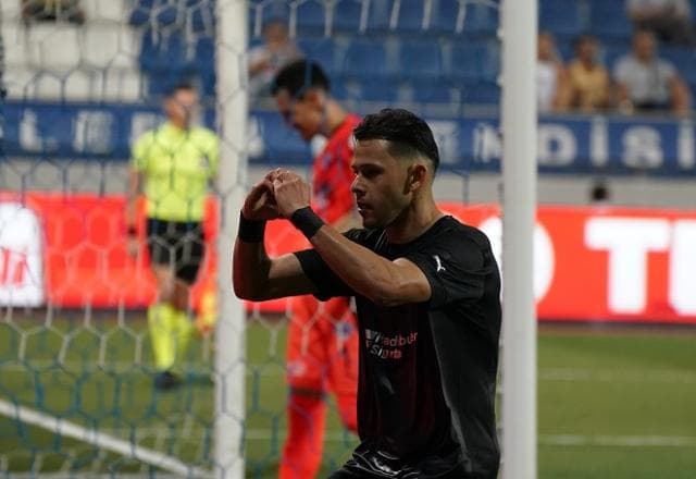 Romero revela interesse do Corinthians em contratar seu irmão