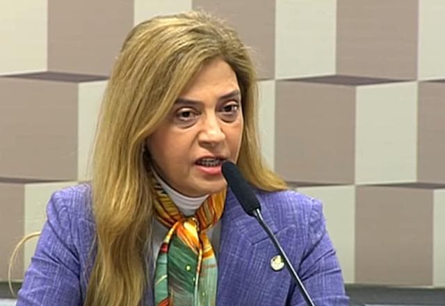 Leila cobra provas de Textor e dispara: "Ele terá de ser banido do futebol brasileiro"	