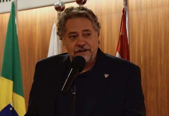 São Paulo prepara barca com 15 saídas em seu elenco