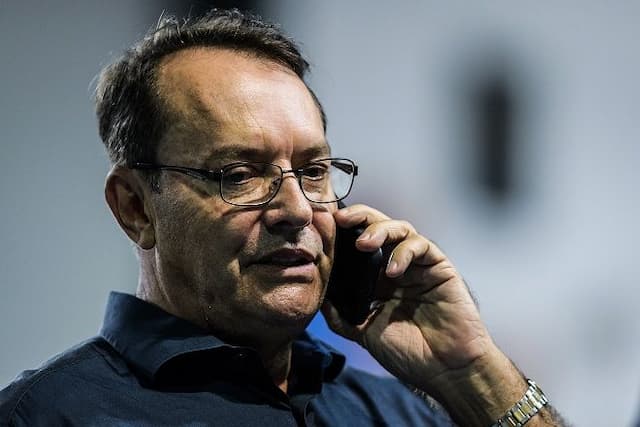 Empresário confirma compra da SAF do Cruzeiro e volta de Alexandre Mattos