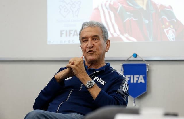 Parreira é diagnosticado com câncer e responde bem ao tratamento