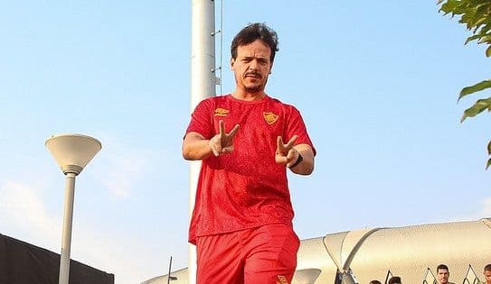 Diniz, sobre final contra City: "Não vamos fugir da nossa característica"