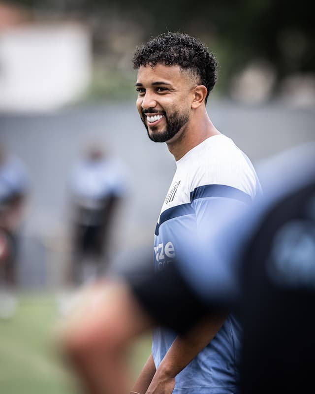 Palmeiras anuncia rescisão contratual com lateral Jorge