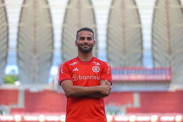 Santos está perto de acertar a compra de Thiago Maia, do Internacional