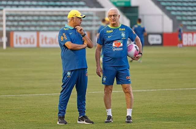 Dorival Jr. anuncia três mudanças no Brasil para enfrentar o Peru nas Eliminatórias