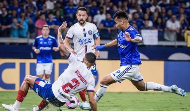 Cruzeiro x Bahia: prováveis escalações, onde assistir ao vivo e desfalques