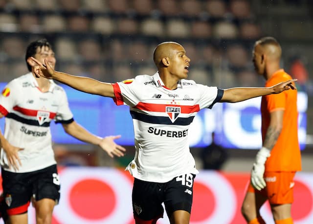 Ryan Franciso exalta sua estreia no profissional do São Paulo: “Sonho realizado”