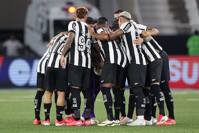Treinador interino do Botafogo projeta Supercopa: "Chegar muito forte"