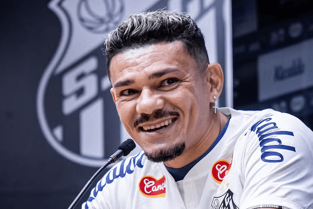 Tiquinho não acerta rescisão com Santos e será emprestado