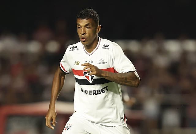 Luiz Gustavo desabafa após goleada sofrida pelo São Paulo: "Nada é por acaso"