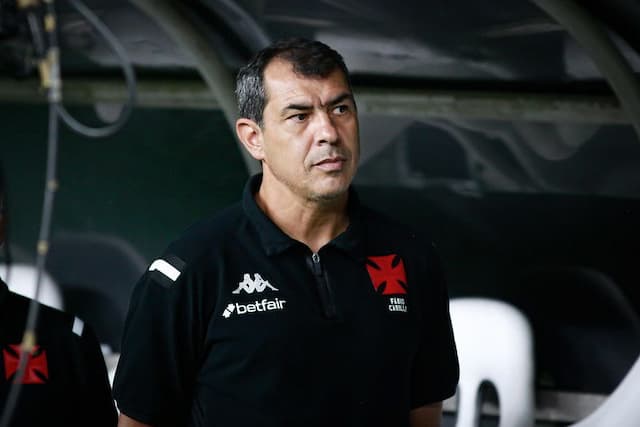 Vasco demite Fábio Carille após derrota para o Cruzeiro no Brasileirão