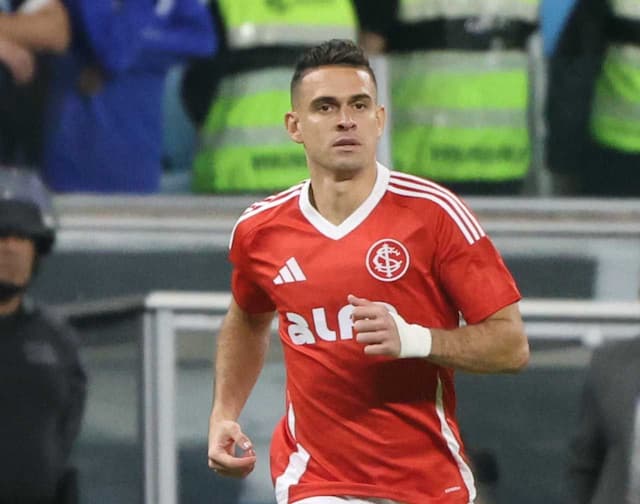 River Plate sonda Borré, que pode deixar o Internacional na próxima janela