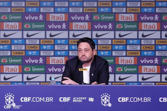 Sem Marta, seleção feminina é convocada para amistosos contra Inglaterra e Itália