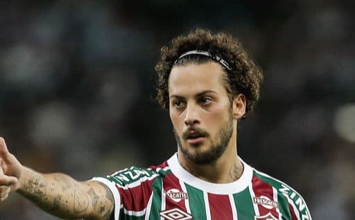 Guga decide, e Fluminense vence o Vasco de virada no Maracanã