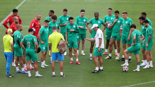 Abel Ferreira valoriza estreia do Palmeiras no Mundial e cita preocupação com gramado