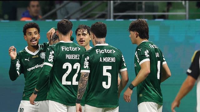 Palmeiras vence o Atlético-MG e volta ao G4 com primeira vitória no Allianz