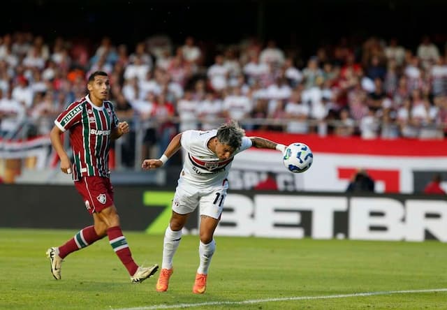 Fluminense sofre com a bola aérea desde a volta do Mundial de Clubes