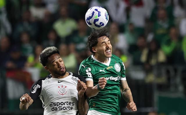 Corinthians vence no Allianz e elimina Palmeiras da Copa do Brasil