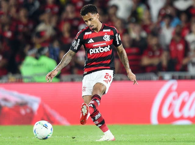 Corinthians avança por Allan e acerta empréstimo com o Flamengo