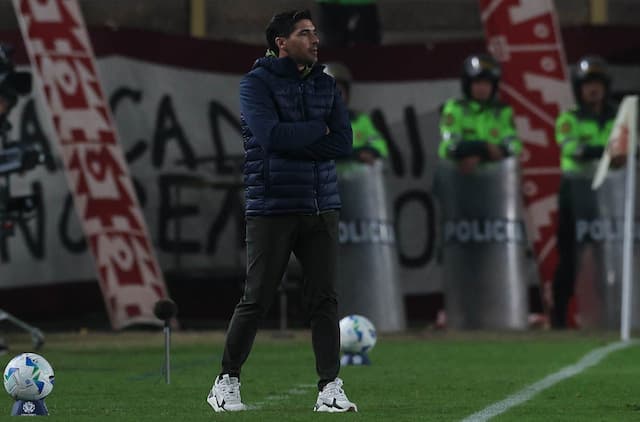 Abel aponta fatores que culminaram em "jogo perfeito" do Palmeiras