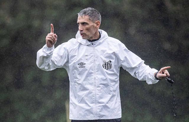 Presidente do Santos garante Vojvoda até o final do mandato