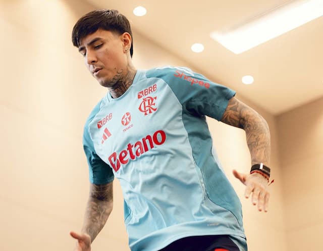 Pulgar mostra ansiedade em retornar ao Flamengo: "Mais perto de voltar a jogar"