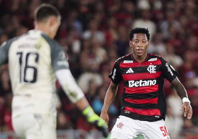 Conmebol confirma anulação da expulsão de Plata, do Flamengo