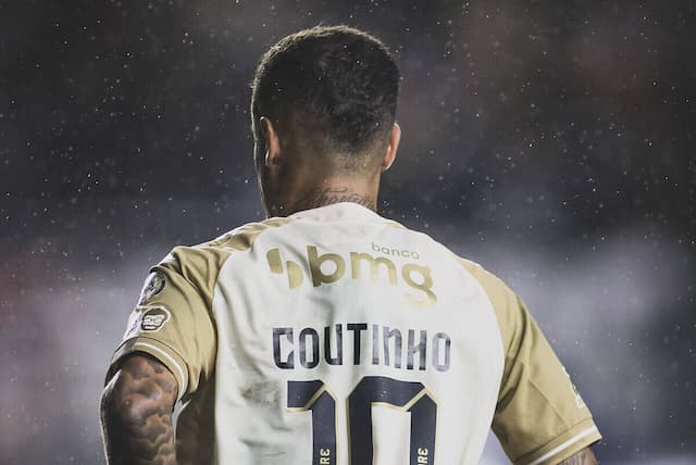 Neymar "puxa" corrente de apoio da Coutinho após decisão de deixar o Vasco; veja