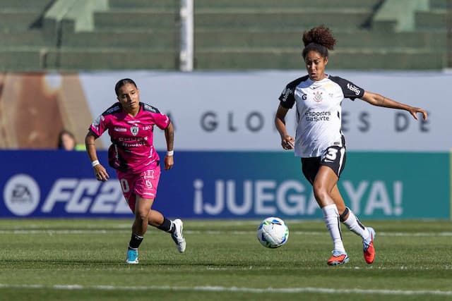 Corinthians leva gol no fim e só empata na estreia pela Libertadores Feminina