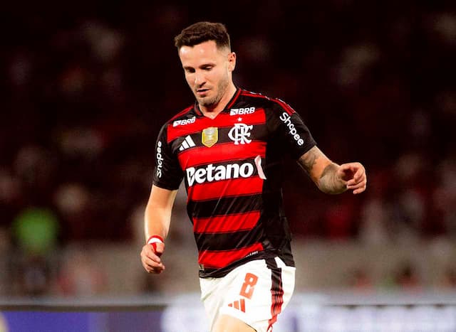 Saúl desfalca Flamengo contra o Bahia; confira relacionados