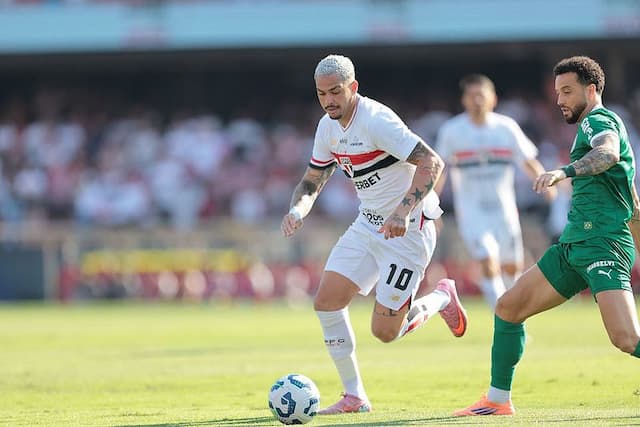 Árbitro critica queixas de Luciano: "Reclama até de ter nascido"