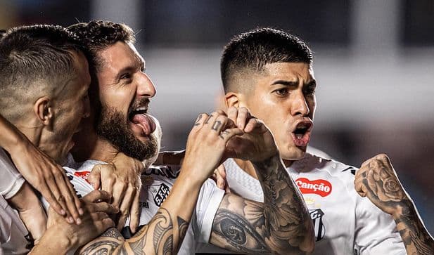 Santos deve ter o retorno de três jogadores para duelo com o Vitória