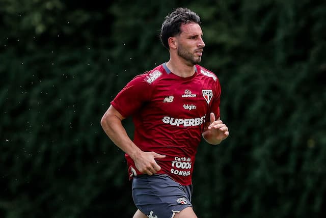 São Paulo sofre transfer ban por problemas com ex-empresário de Calleri