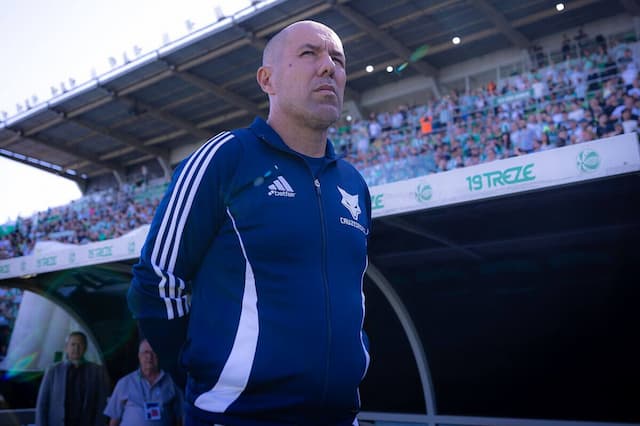 Jardim cita Cruzeiro "apático" e deixa futuro no clube em aberto