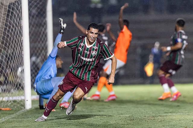 Serna decide, Everaldo desencanta e Fluminense vence o Nova Iguaçu