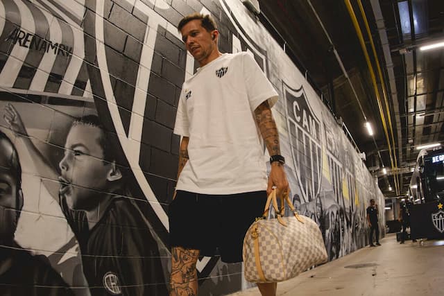 Bernard lamenta mais um empate do Atlético no Campeonato Mineiro