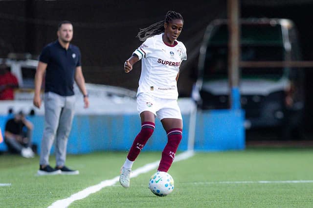 Jogadora do Fluminense é vítima de racismo no Brasileirão Feminino