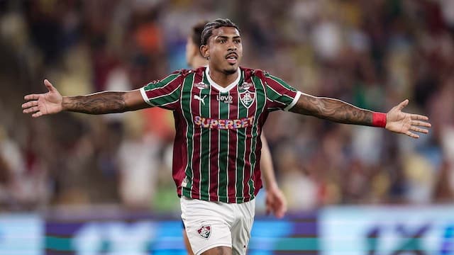 Fluminense domina, amplia jejum do Corinthians e cola na liderança