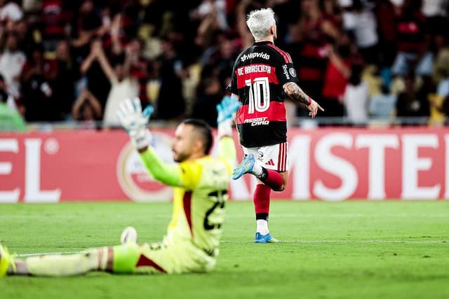 Arrascaeta comemora a goleada do Flamengo, mas diz que triunfo não garantiu nada