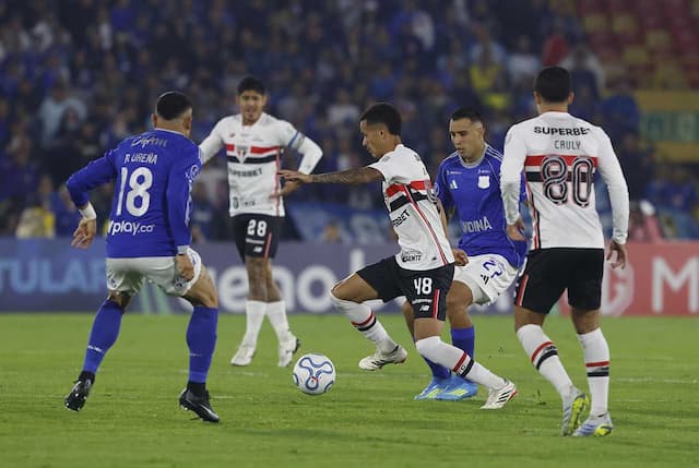 Com reservas, São Paulo empata com Millonarios e segue líder na Sul-Americana