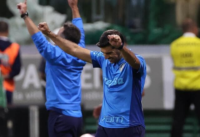 Abel Ferreira se torna o segundo técnico com mais títulos na história do Palmeiras