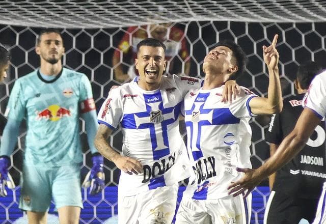 Água Santa interrompe sequência de clássicos na final do Paulistão
