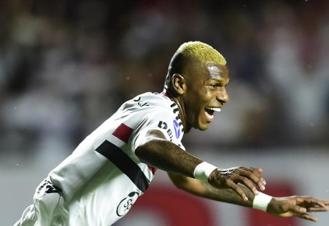 Com reservas, São Paulo vence o Everton e mantém 100% na Sul-Americana