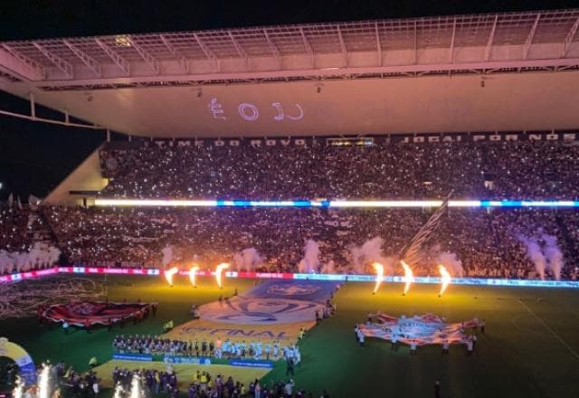 Corinthians bate recorde de público em sua arena na final contra Flamengo