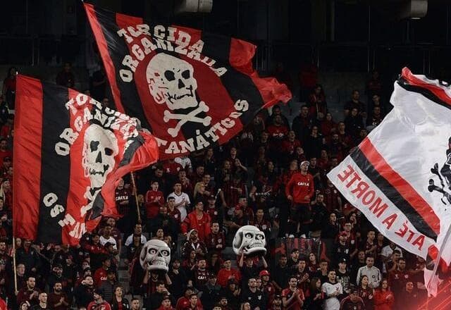 Athletico-PR proíbe materiais de torcidas organizadas na Arena da Baixada