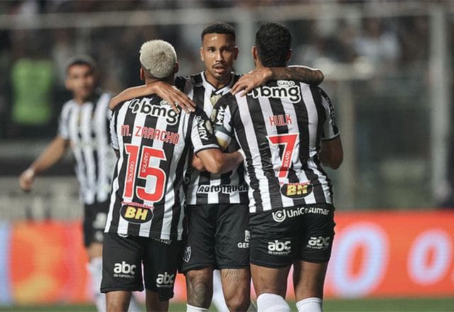 Atlético-MG bate Atlético-GO e se reencontra com a vitória no Brasileirão