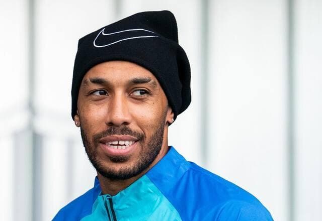 Atacante do Barcelona, Aubameyang é agredido e assaltado em casa