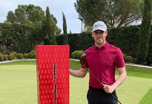 Aposentado do futebol, Bale anuncia início de carreira no golfe