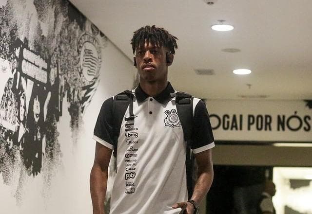 Corinthians: Robson Bambu se pronuncia após arquivamento de denúncia